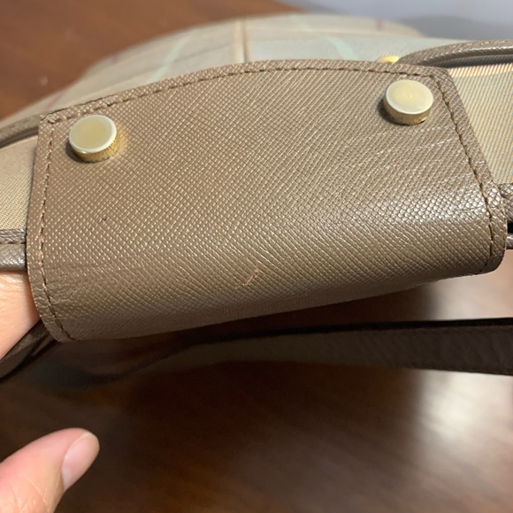 Burberry Bucket Bag - Authentic - Picture 9 of 14